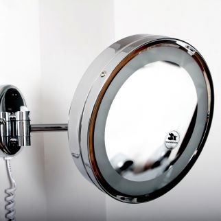Steinberg Серия 650 Косметическое зеркало с LED подсветкой, c выключателем 230V, 1x /3x yвеличениe, хром 650 9020